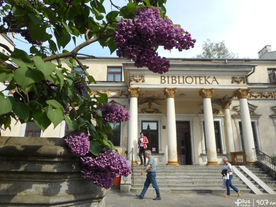 Powstała monografia Miejskiej Biblioteki Publicznej w Radomiu 