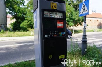 Od 16 sierpnia strefa płatnego parkowania na ul. Waryńskiego i Wyszyńskiego