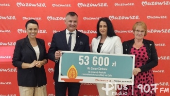 Nowe autobusy dla gmin i odnowienie miejsc pamięci