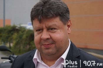 Burmistrz Dariusz Piątek: wciąż płoną trawy w gminie Skaryszew