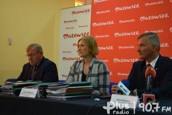 Marszałkowskie wsparcie dla samorządów m.in. Kozieniec i Starej Błotnicy