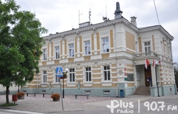 Miasto kupi agregaty i łóżka polowe