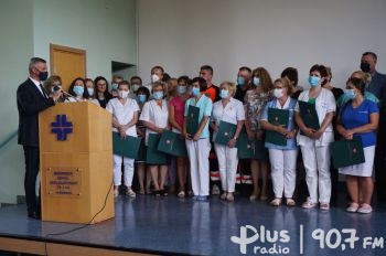 Pracownicy szpitala na Józefowie otrzymali dyplomy uznania