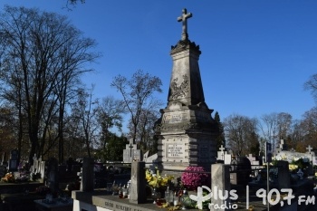 Porządek nabożeństw na cmentarzach w Radomiu