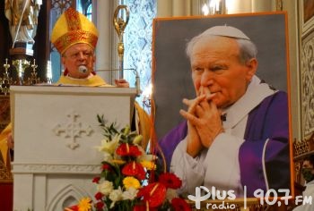 Bp Henryk Tomasik: Co nam zostało z wizyty św. Jana Pawła II?