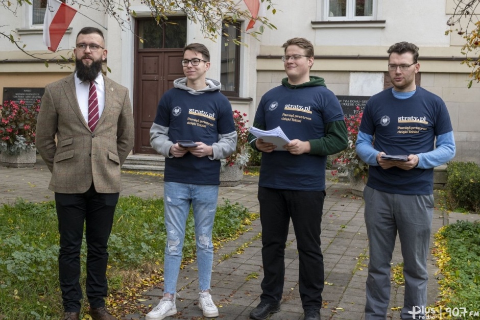 Pamięć przetrwa dzięki Tobie. Stwórzmy razem cyfrowy pomnik pamięci