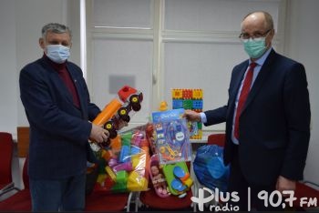 Zabawki dla najmłodszych pacjentów od Fundacji Polish Orphans Charity z Kanady