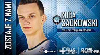 Kuba Sadkowski zostaje w Czarnych
